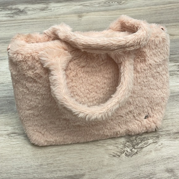 Kendall & Kylie Light Pink Faux Fur Double Strap Shoulder Bag Approx 10" X 7" - Picture 3 of 14